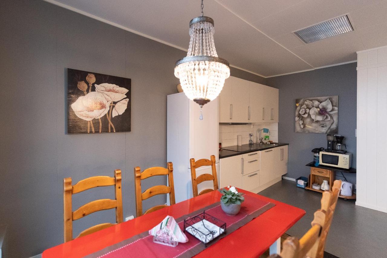 אנדנס Kristina Apartment & Alma House מראה חיצוני תמונה